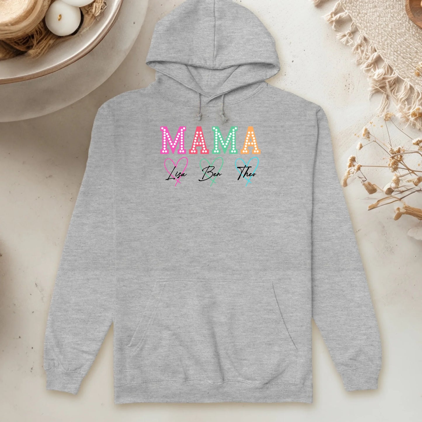 Personalisierter Hoodie - Mama Schriftzug mit 1-9 Kindernamen