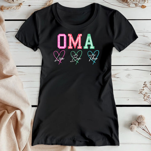 Personalisiertes T-Shirt - Oma Schriftzug mit 1-9 Kindernamen