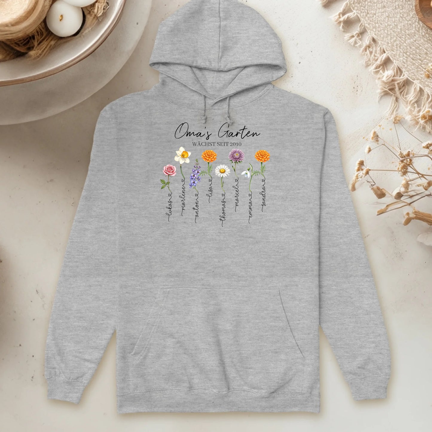 Personalisierter Hoodie - Omas Garten mit 1-8 Blumen/Namen