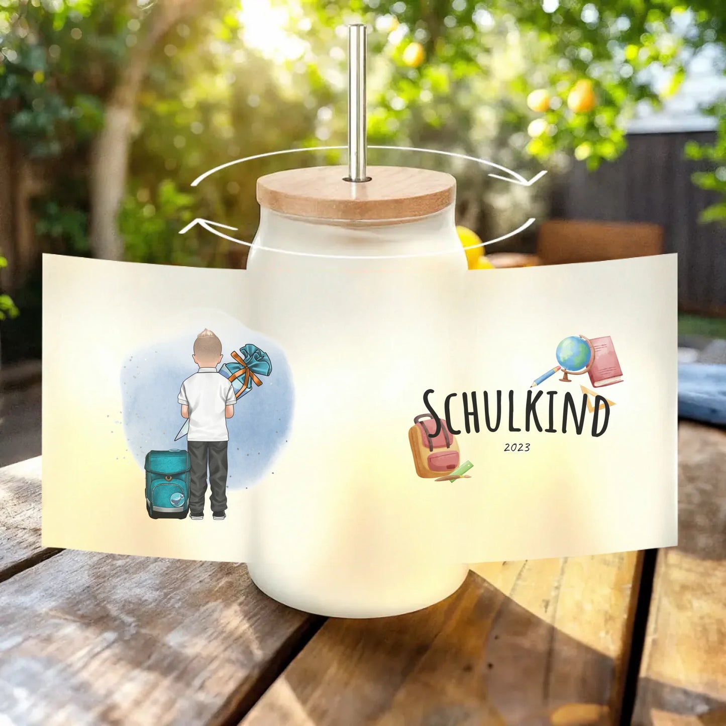 Personalisiertes Trinkglas mit Strohhalm - Geschenk zur Einschulung (1 Junge)