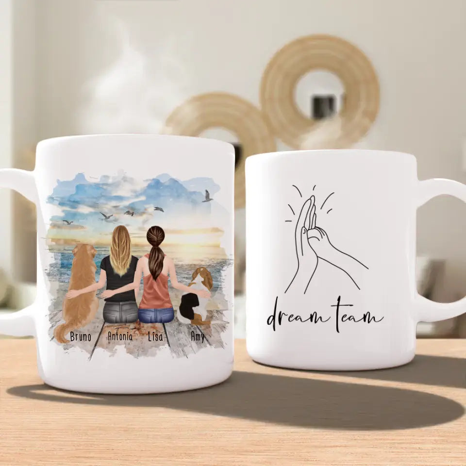 Personalisierte Tasse mit Hunden und Frauen (2 Hunde + 2 Frauen)