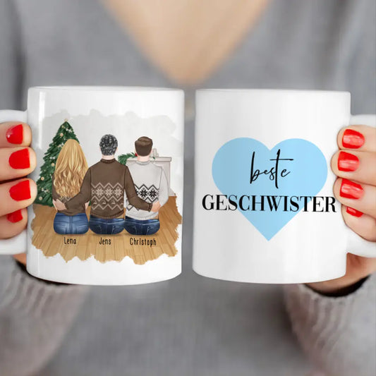 Personalisierte Tasse mit Bruder/Schwester (1 Schwester + 2 Brüder) - Weihnachtstasse