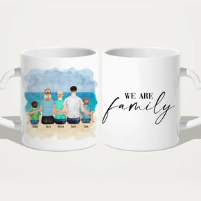 Personalisierte Tasse mit Familie (1 Kleinkind + 1 Kind + 1 Teenanger)