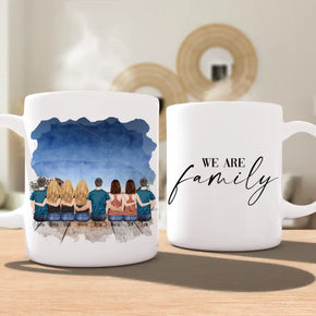 Personalisierte Tasse mit Familie (5 Frauen + 3 Männer)