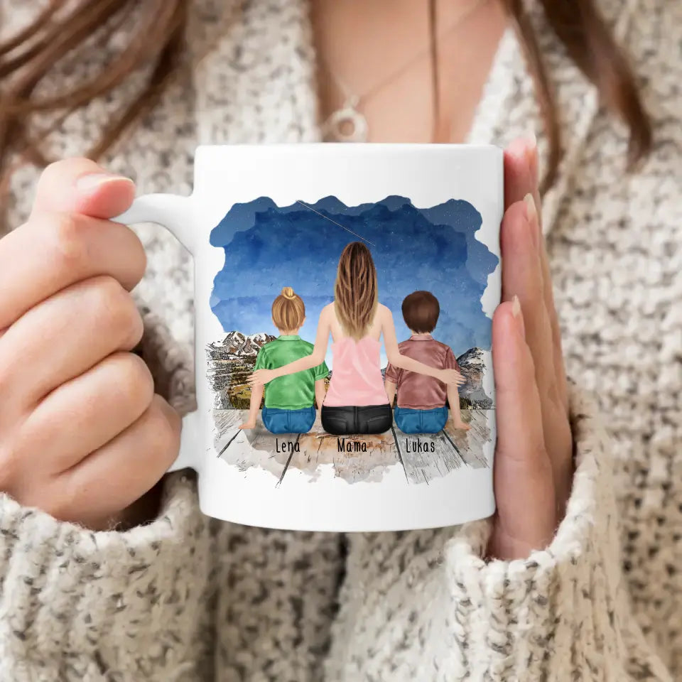 Personalisierte Tasse mit Mutter und Kindern (2 Kinder + 1 Mutter)