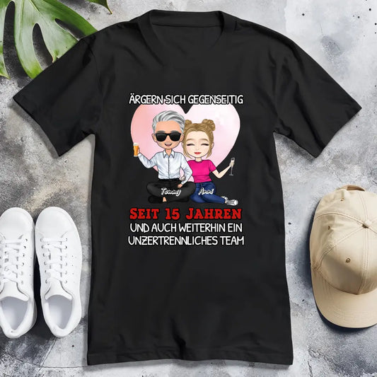 Personalisiertes T-Shirt - Ärgern sich gegenseitig seit Jahren... Paar T-Shirt