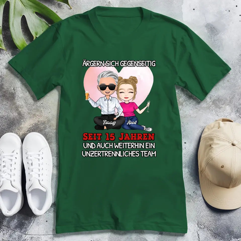 Personalisiertes T-Shirt - Ärgern sich gegenseitig seit Jahren... Paar T-Shirt