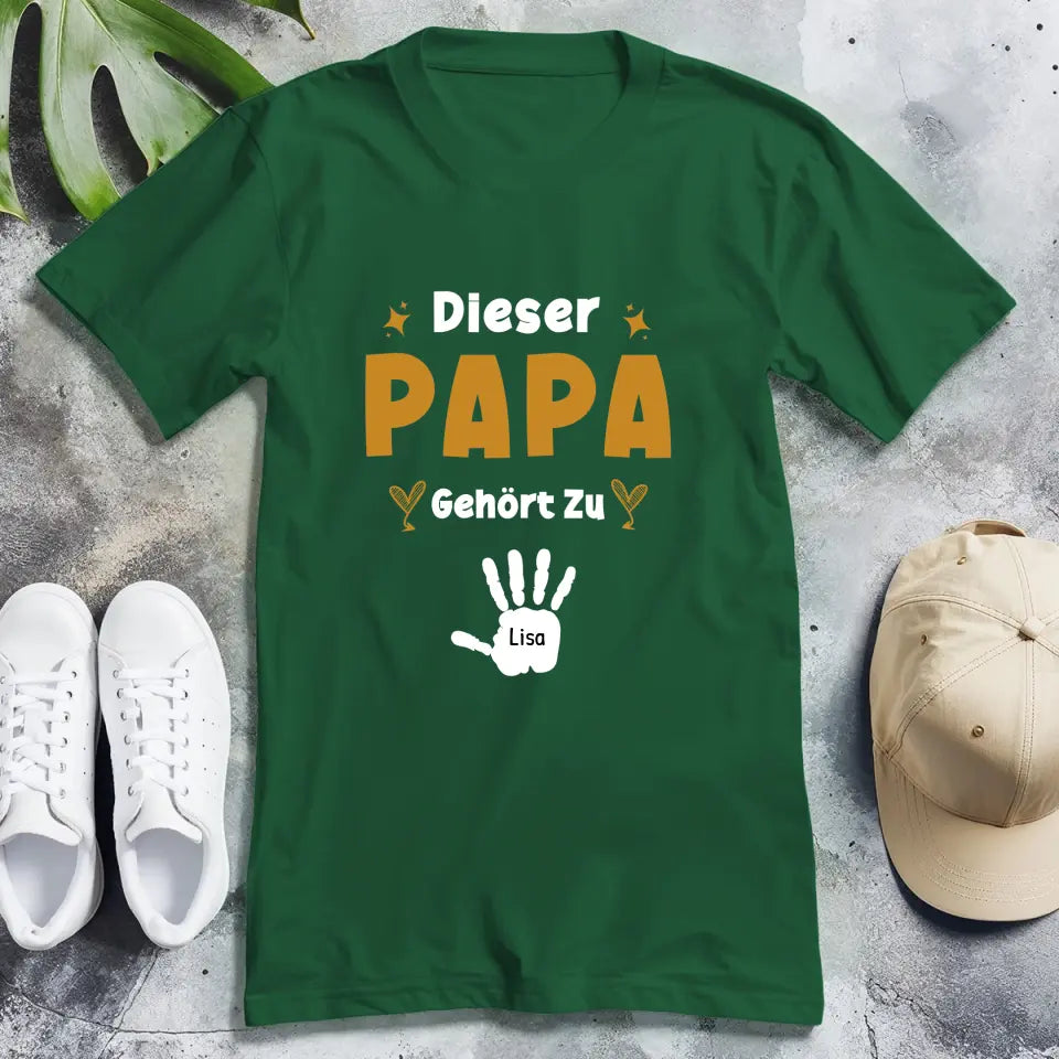 Personalisierter T-Shirt- Dieser Papa gehört zu... (bis zu 10 Kinder)