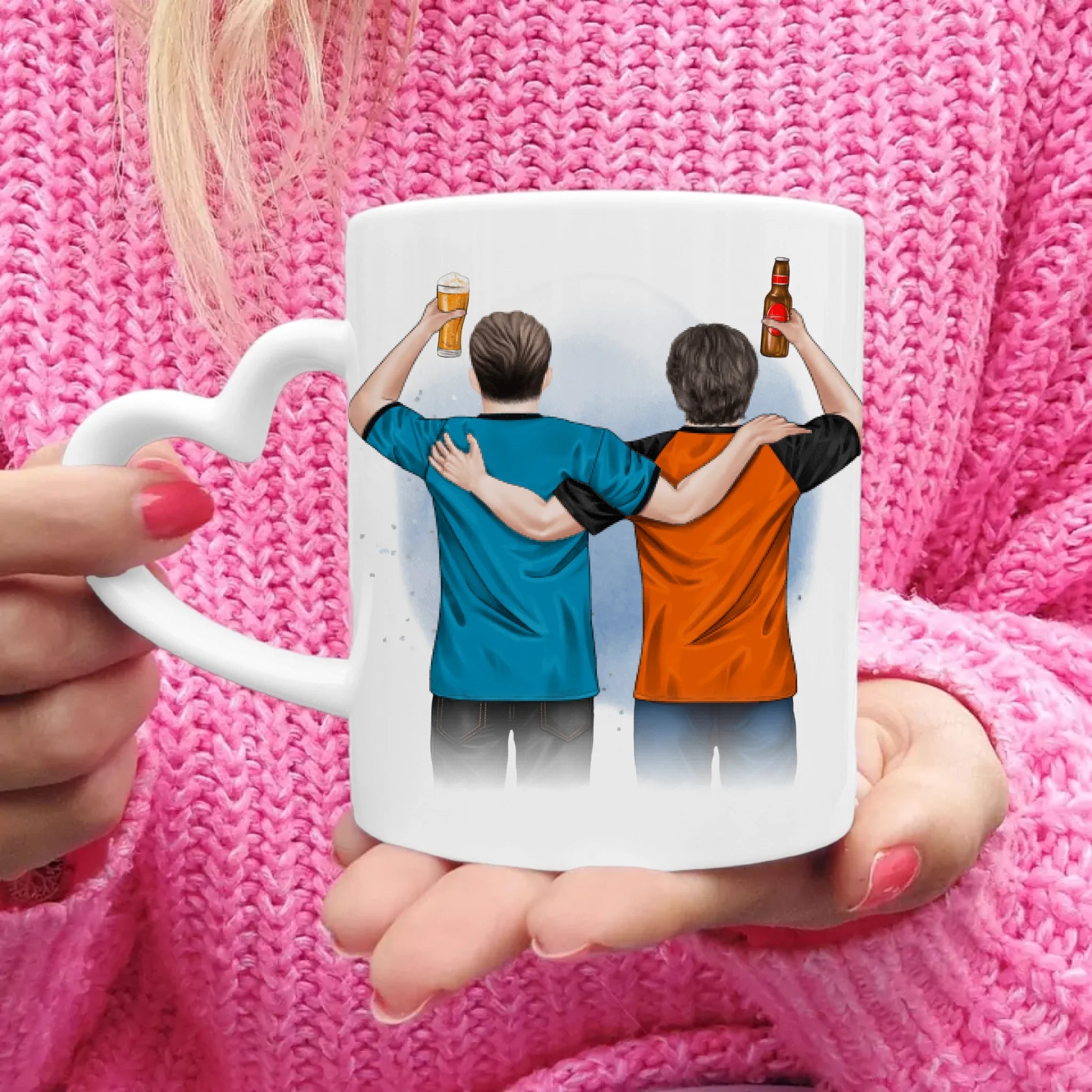 Personalisierte Tasse - 2 Männer mit Trinken (männliche Beste Freunde, Brüder, Vater + Sohn)