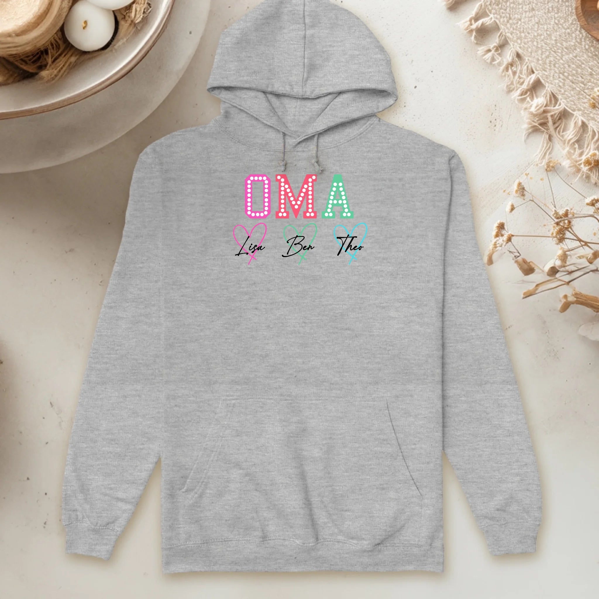 Personalisierter Hoodie - Oma Schriftzug mit 1-9 Kindernamen