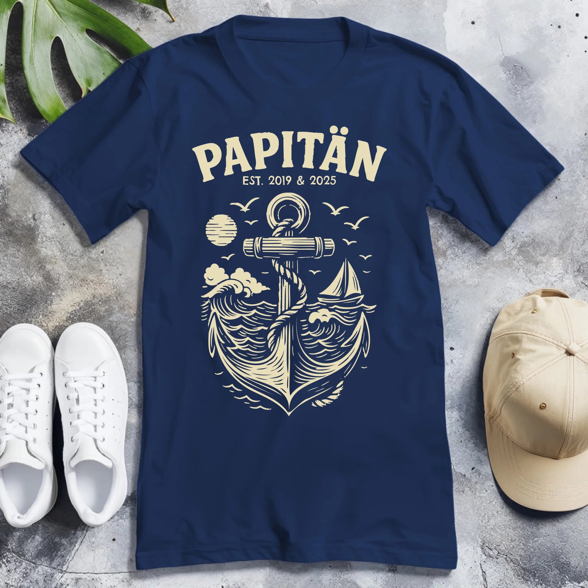 Personalisiertes T-Shirt - Papitän mit Jahr