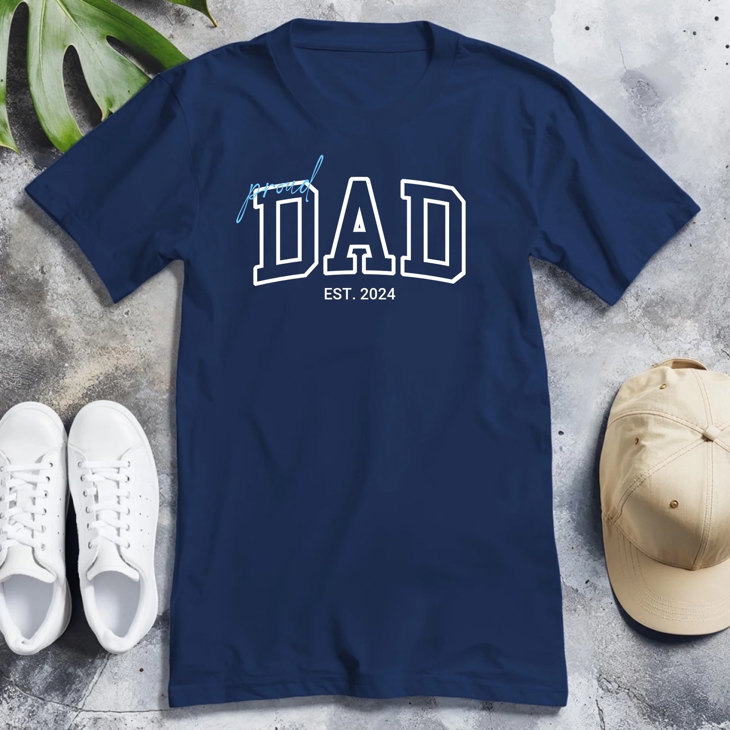 Personalisiertes T-Shirt - Dad/Papa/Opa EST.