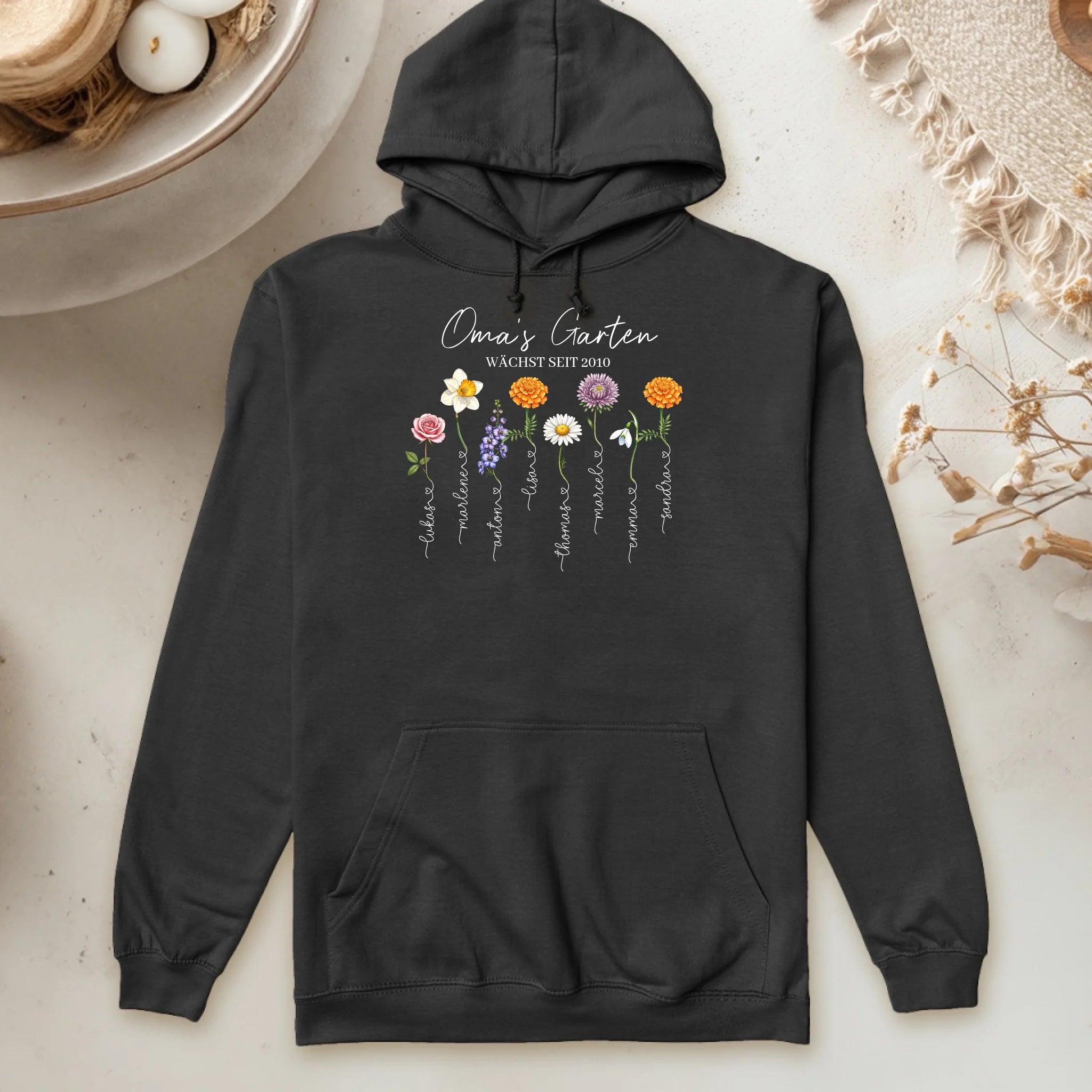 Personalisierter Hoodie - Omas Garten mit 1-8 Blumen/Namen