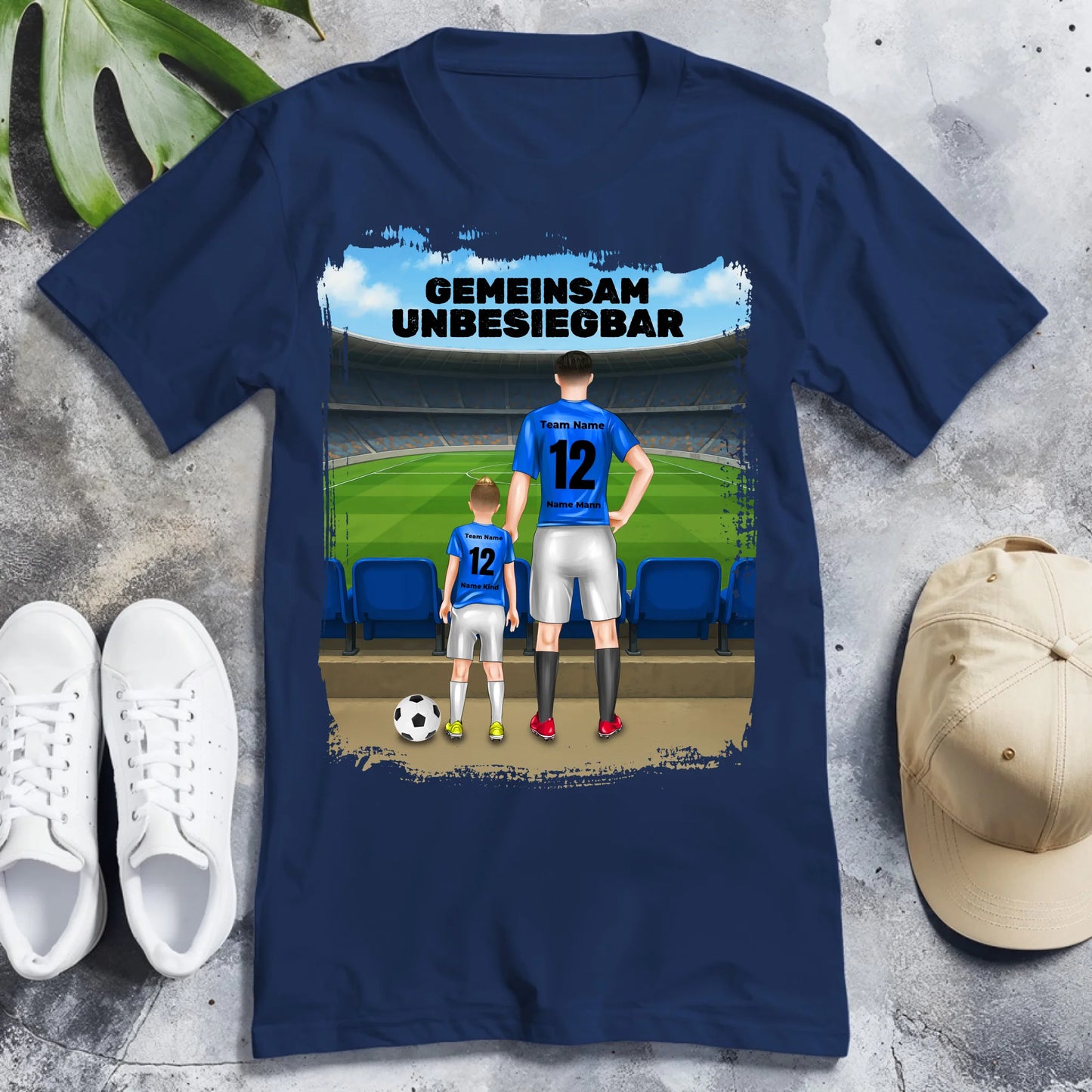 Personalisiertes T-Shirt mit mehreren Fußballern/Fußballerinnen - (Papa/Sohn/Tochter & mehr)