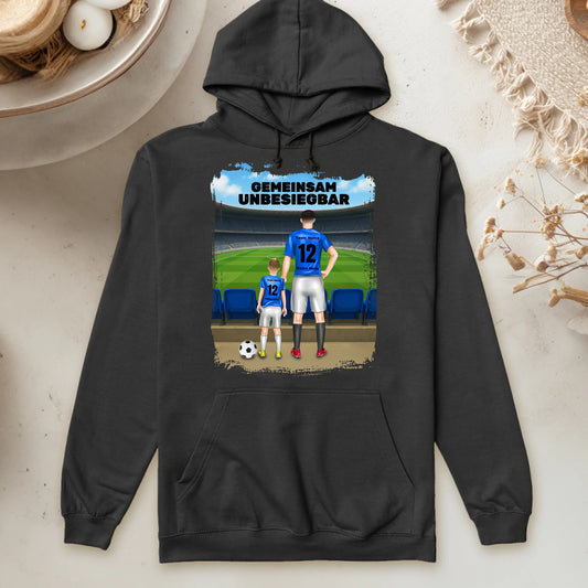 Personalisierter Hoodie mit mehreren Fußballern/Fußballerinnen - (Papa/Sohn/Tochter & mehr)