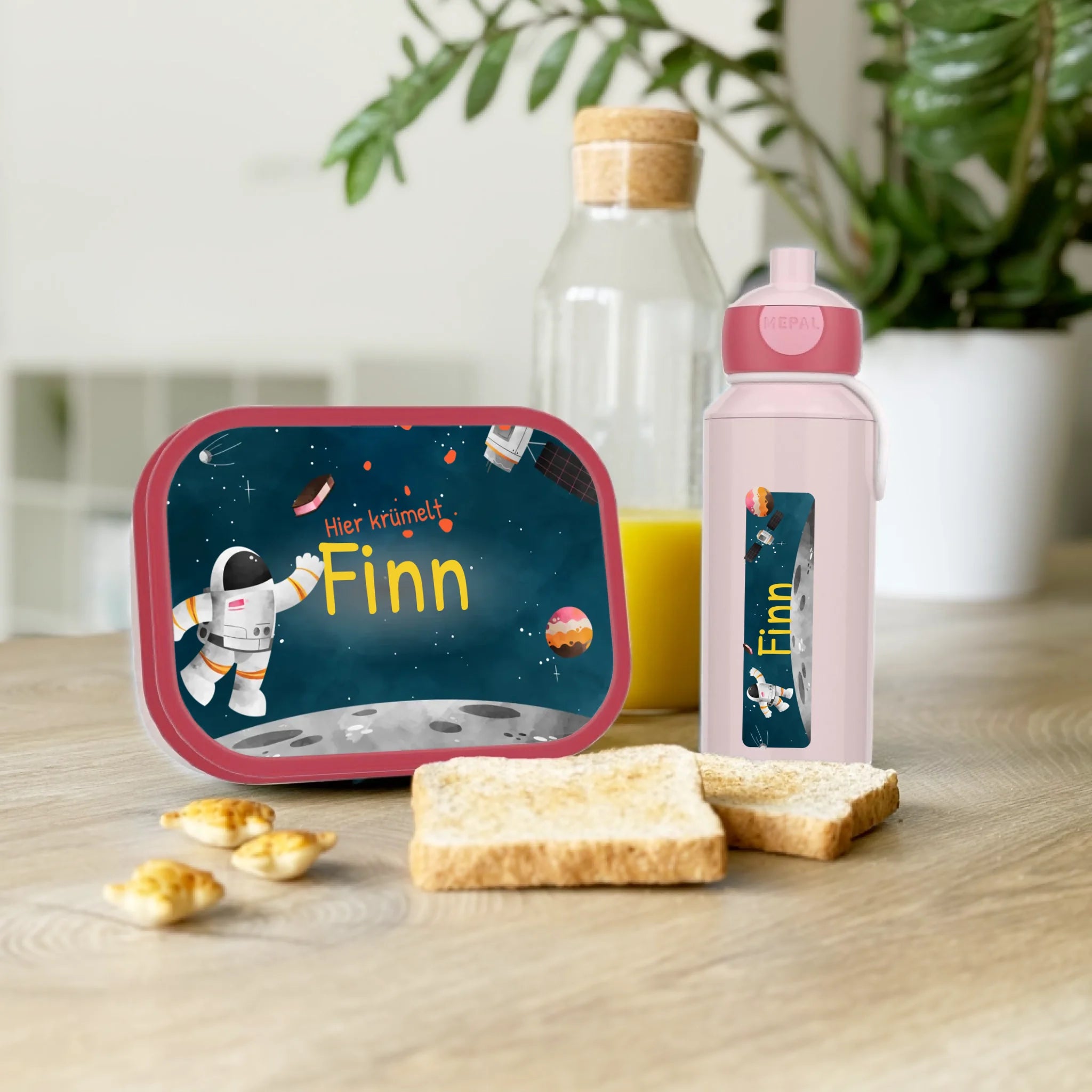 Personalisierte Mepal Campus Bento Brotdose/Trinkflasche im Astronauten Design mit Namen