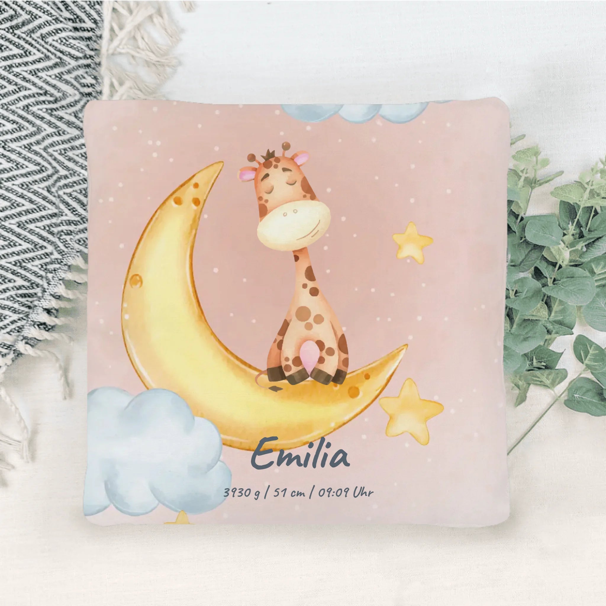 Personalisiertes Kissen - Mond mit schlafenden Tieren + Kindernamen