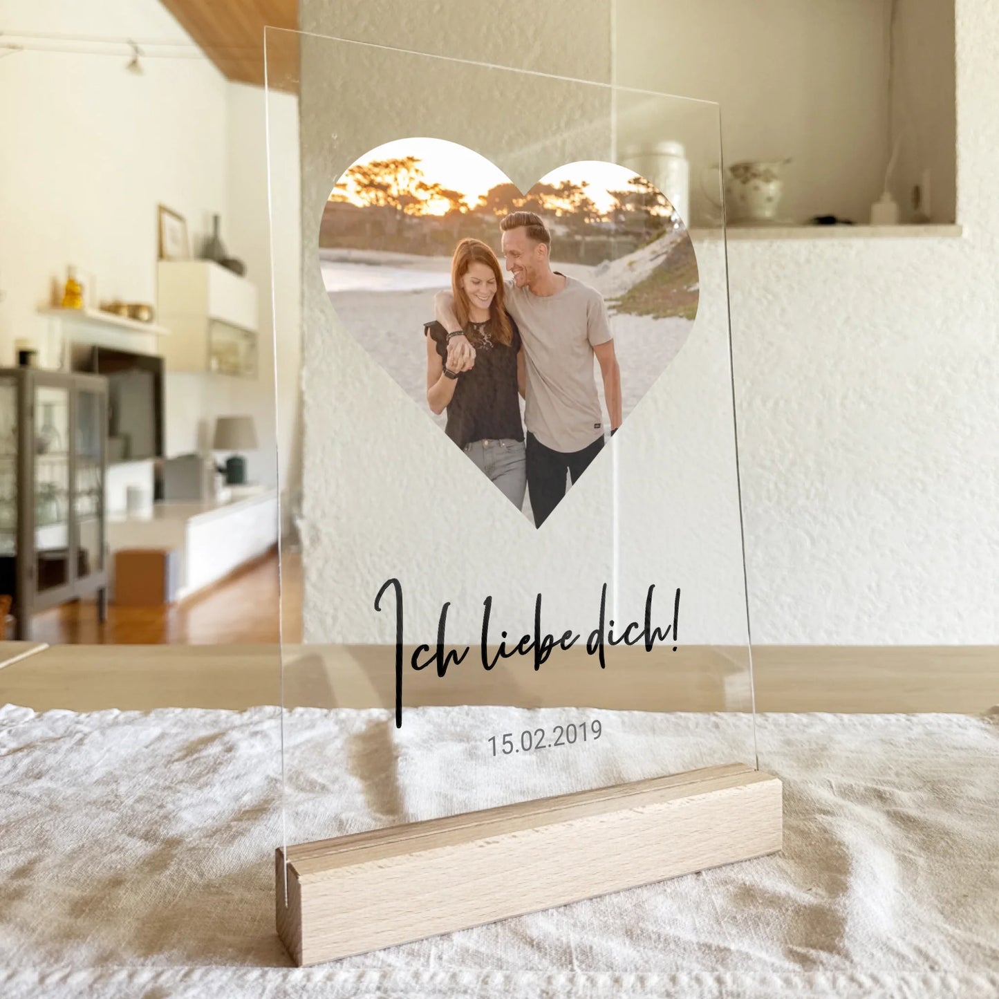 Personalisierte Acrylglasplatte mit eigenem Bild in Herzform, Spruch & Namen - Für Paare