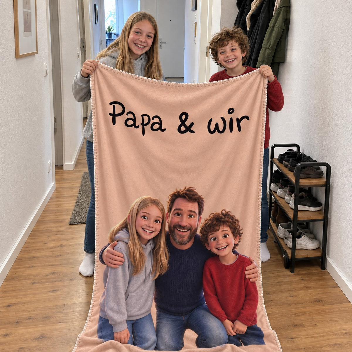 Kinder halten die personalisierte 3D Decke mit dem Text Papa & wir hoch